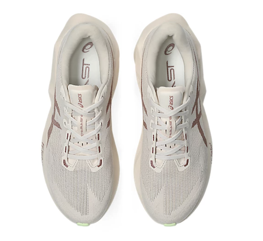 Top view of a pair of ASICS Novablast 6 running shoes